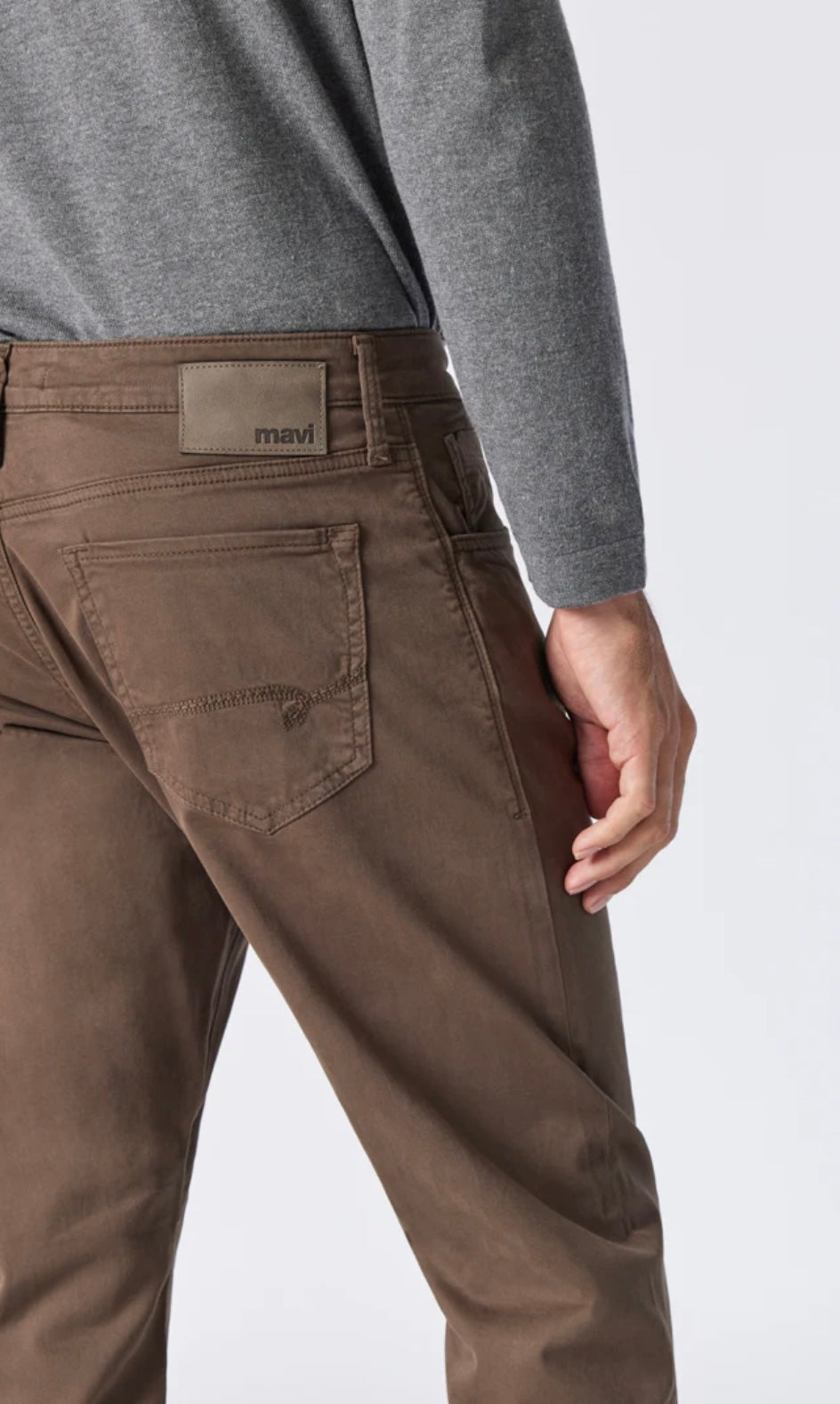 Mavi Matt Relaxed Straight Leg Jeans
Mid Rise | Chocolate Twill